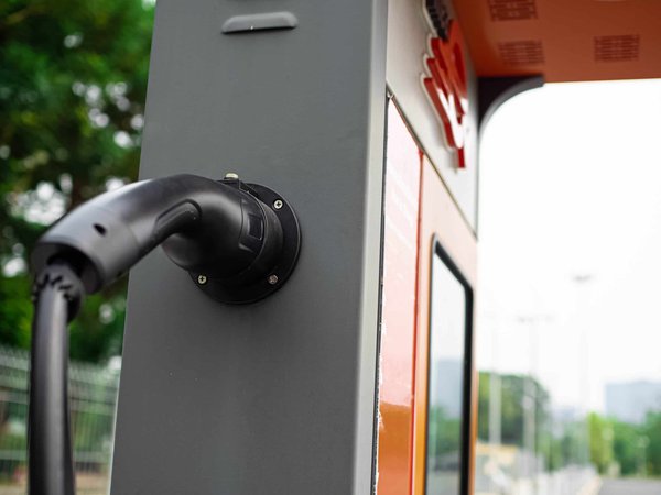 Quelles sont les stratégies pour la prise en charge de la douleur neuropathique chez les patients amputés?